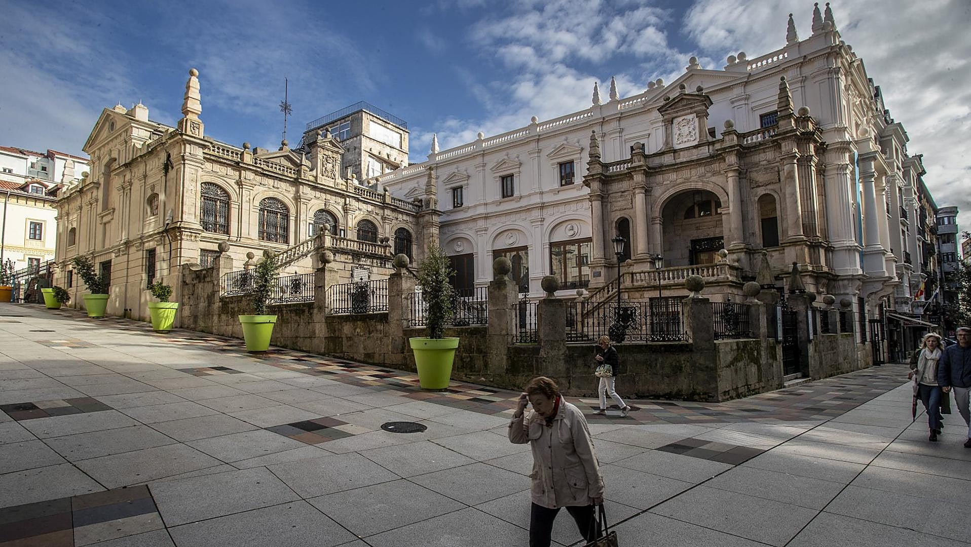 Las obras de la Biblioteca de Menéndez Pelayo llevan paralizadas trece